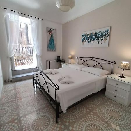 Апартаменти Casa Barnaba Syracuse Екстер'єр фото